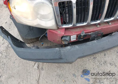 2005 Jeep Grand Cherokee Limited z USA, uszkodzony, nr VIN 1J8HR58255C616674